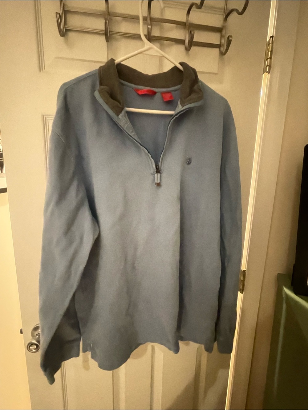 Izod Men's Light Blue Half-Zip Pullover with Contrast Collar